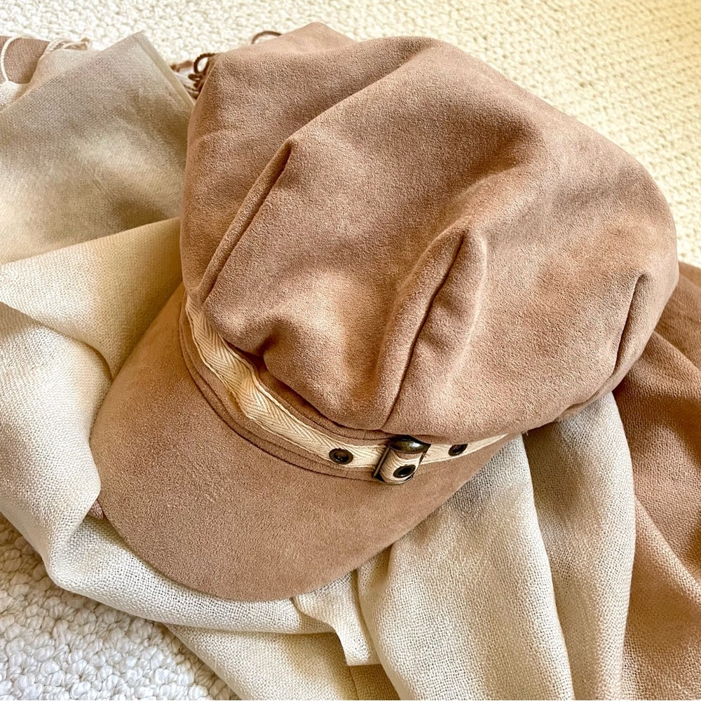 Faux Suede Newsboy Cap Camel Baker Boy Fiddler Hat Buckle Detail